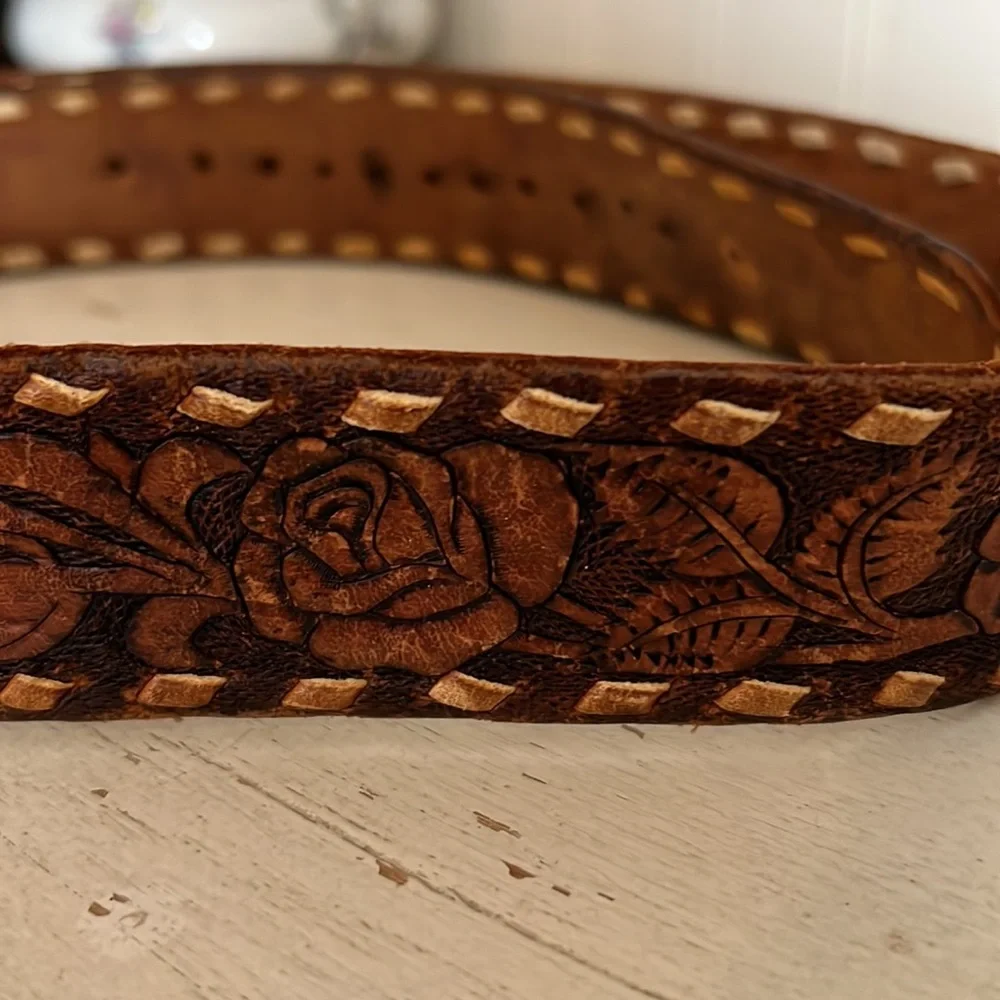 Kenneth Reid Albuquerque New Mexico belt buckle tooled leather western